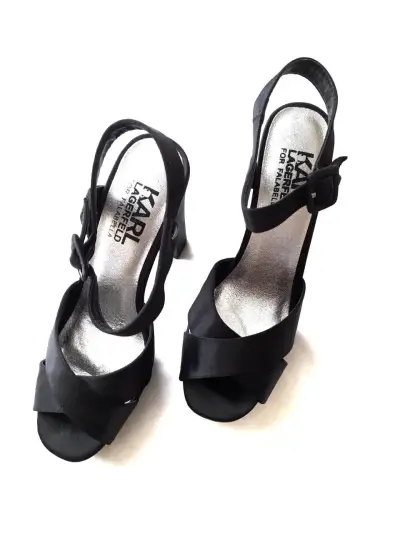 Sandalias negras nuevas - miniatura 2
