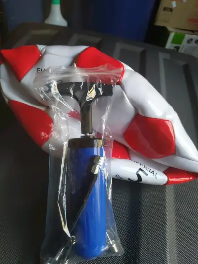 Pelota de casco  con bomba y múltiple accesorios - miniatura 1