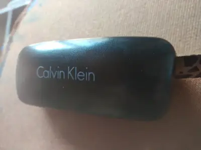 Estuche de gafas Calvin Klein - miniatura 1