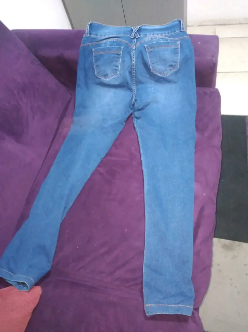 Jeans oscuros de mezclilla - 5