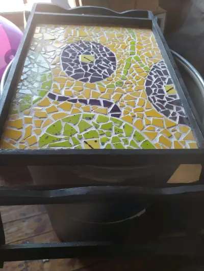 Bandeja de mosaico amarillo y verde - miniatura 3