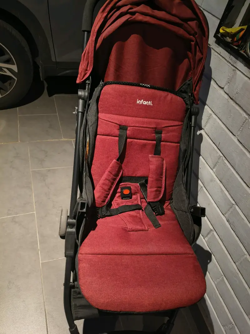 Coche de bebé Infanti rojo - 1