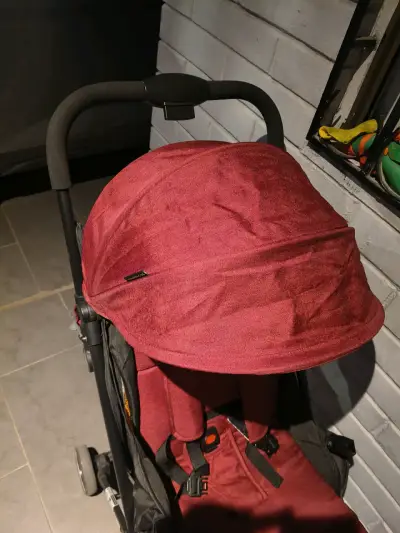 Coche de bebé Infanti rojo - miniatura 3