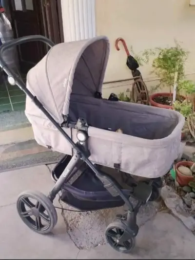 Coche para bebé color gris - miniatura 1