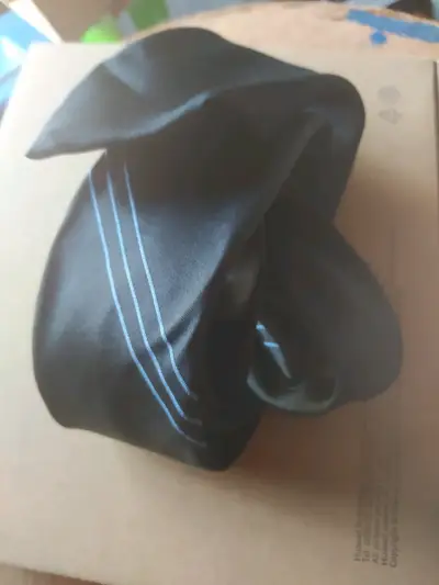 Corbata negra de seda Kenneth cole hecha mano - miniatura 5