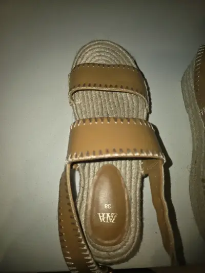 Sandalias ZARA diseño yute color marrón - miniatura 3
