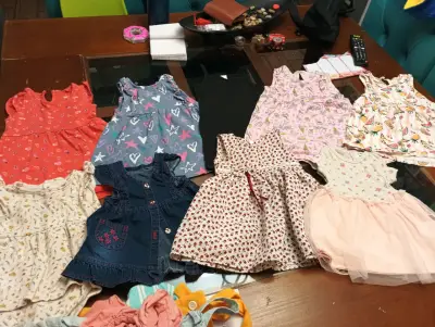 Lote de ropa de bebé variada - miniatura 4