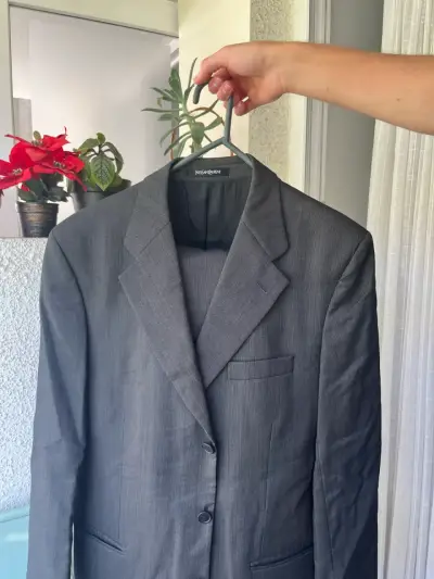Blazer y pantalon gris Yves Saint Laurent - miniatura 1
