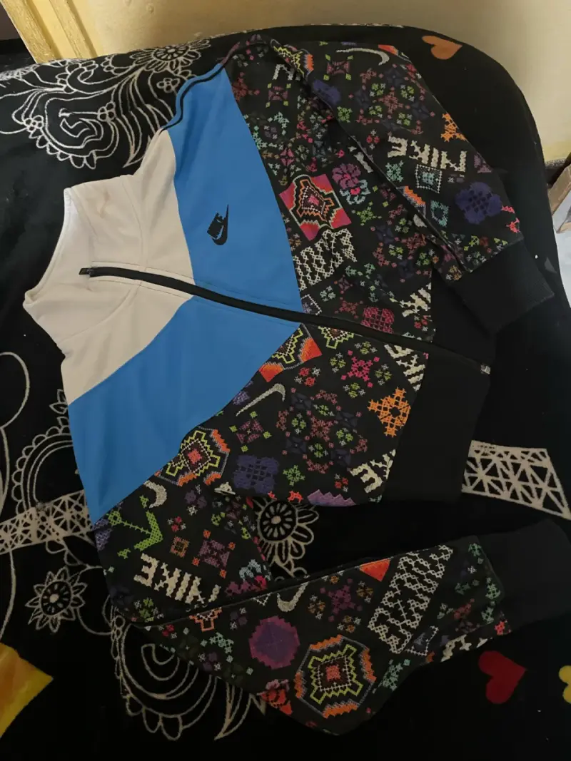 Buzo deportivo estampado Nike - 2