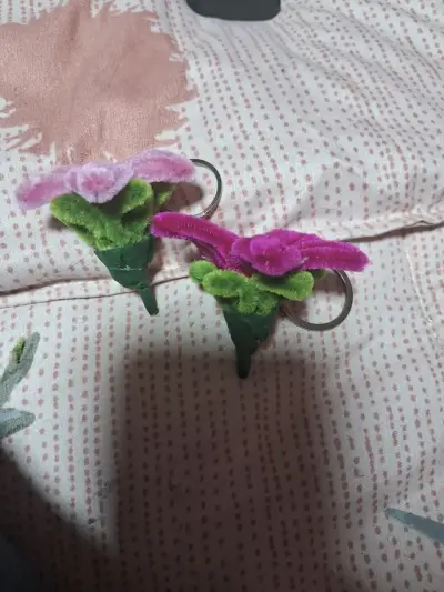Llaveros de flor lirio - miniatura 3