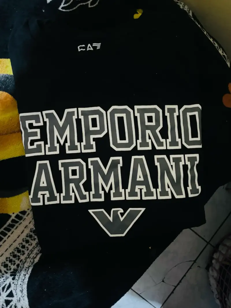 Polera negra Emporio Armani - 2