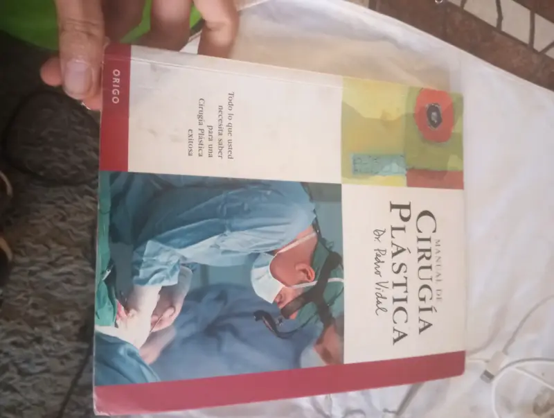Libro Manual de Cirugía Plástica - Dr. Pedro Vidal - 1