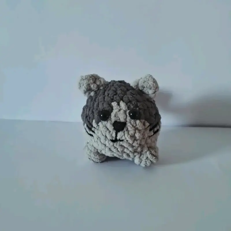 Llavero pequeño tejido a mano