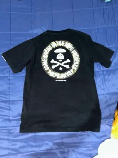 Polera negra AAPE con estampado - miniatura 4