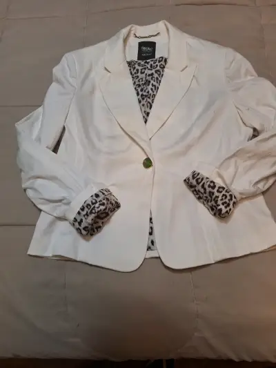 Blazer blanco con forro animal print - miniatura 2