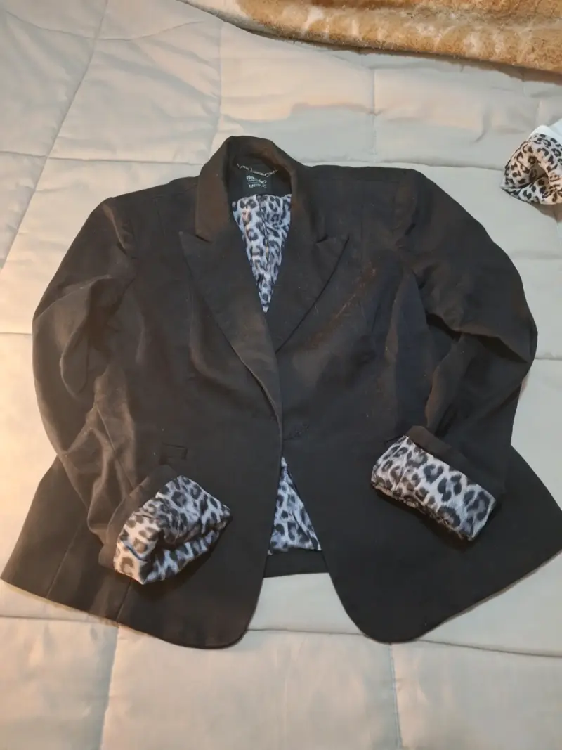 Blazer blanco con forro animal print - 5