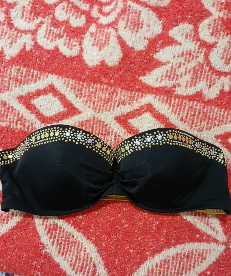 Top de bikini con brillantes - 1