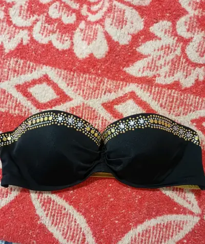 Top de bikini con brillantes - miniatura 1