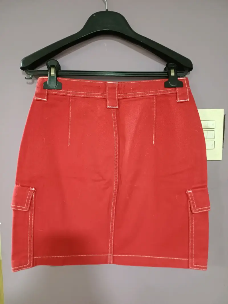 Falda roja de bolsillo - 3