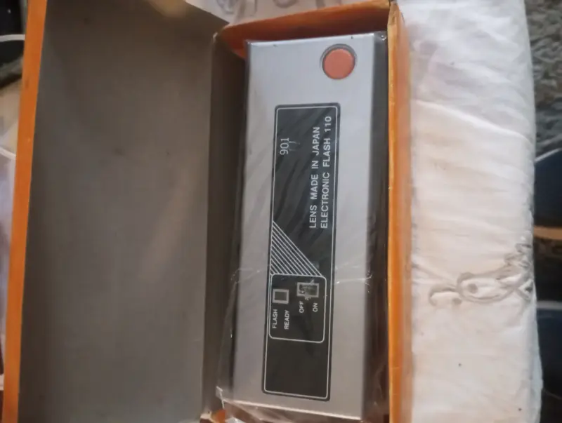 Cámara Vintage de Bolsillo 110 Japan (Con Caja y M - 2