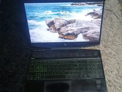 Laptop HP Pavilion Gaming - miniatura 1