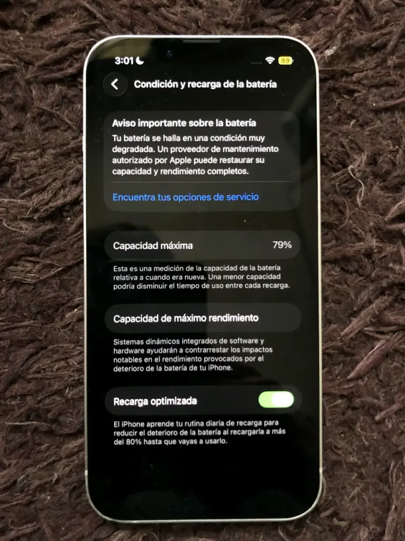 iPhone 13 blanco Sin Detalles - 4