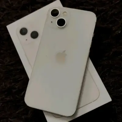 iPhone 13 blanco Sin Detalles - miniatura 1