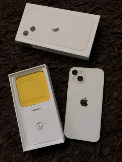 iPhone 13 blanco Sin Detalles - miniatura 7