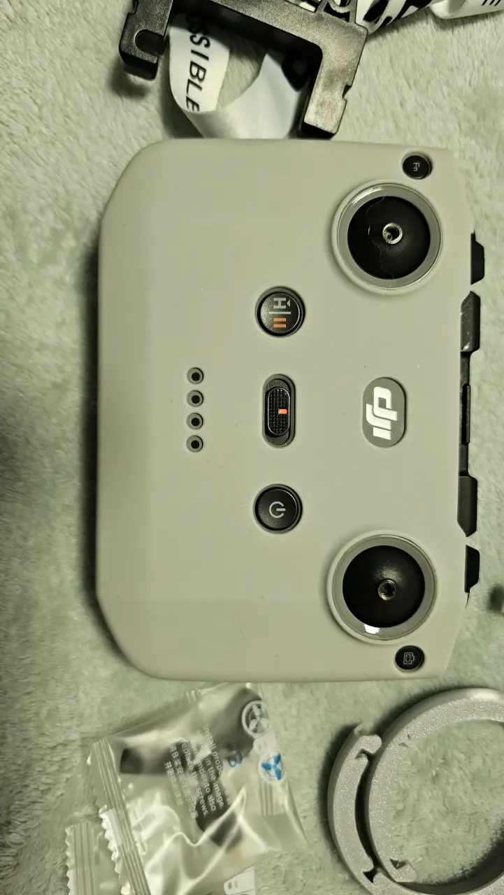 DJI Neo combo fly more + accesorios - 6