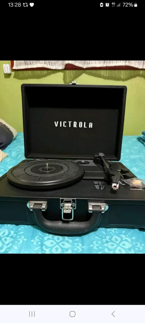 Tocadiscos portátil Victrola negro