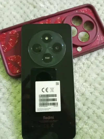 Celular Redmi 13C con carcasa - miniatura 1