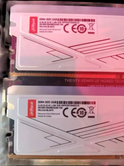 Memoria RAM DDR4 32GB(2X16GB) RGB MHZ 3600 - miniatura 2
