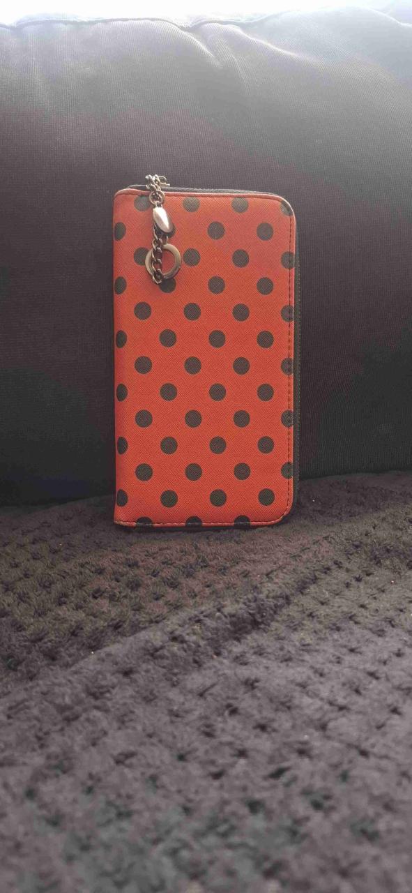 Billetera roja con lunares - 1