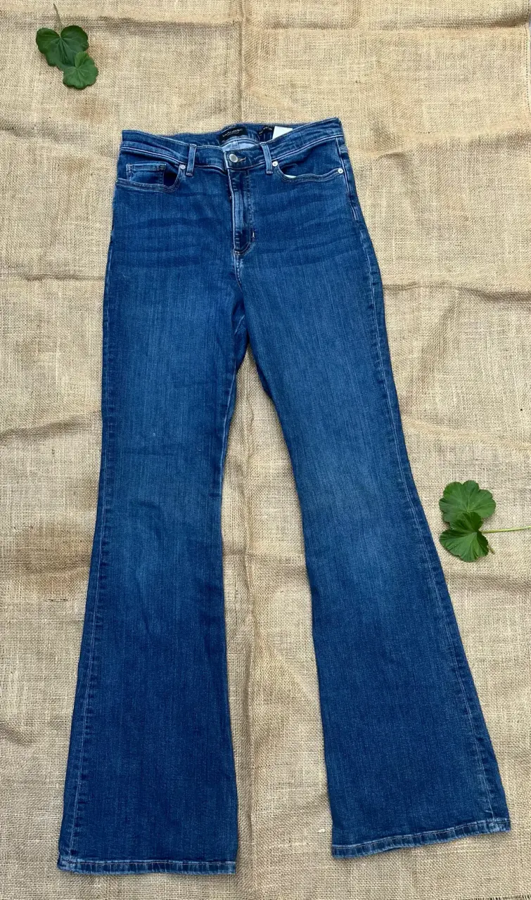 Pantalones vaqueros acampanados Banana Republic