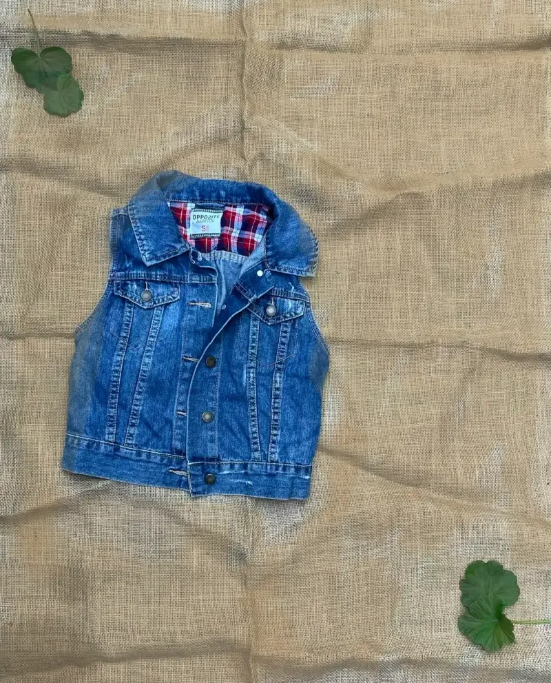 Chaqueta de mezclilla sin mangas