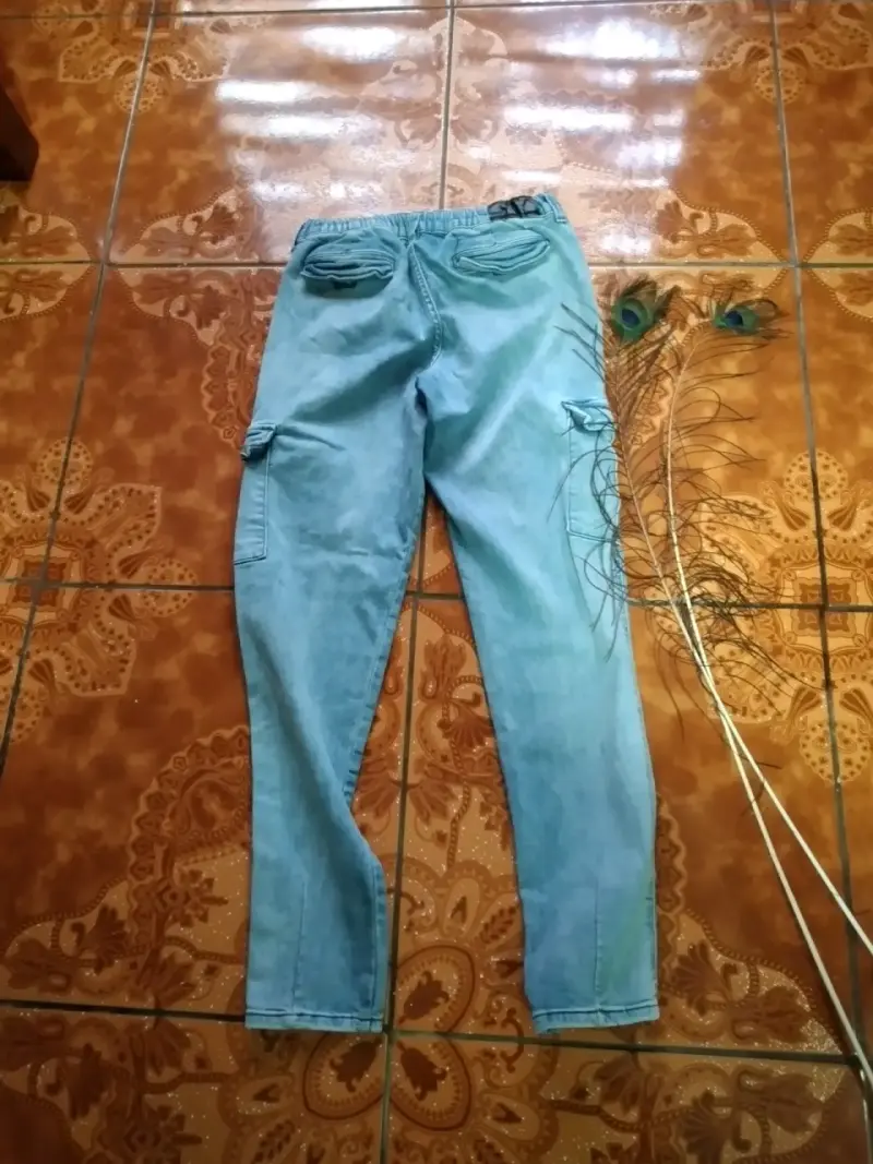 ROPA CHALECOS Y JEAN NIÑO Y MUJER - 4