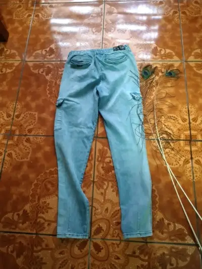 ROPA CHALECOS Y JEAN NIÑO Y MUJER - miniatura 4
