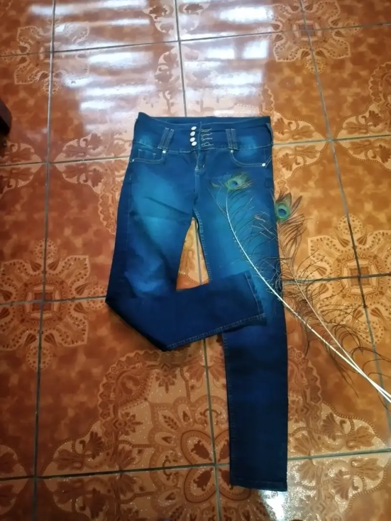 ROPA CHALECOS Y JEAN NIÑO Y MUJER - 6