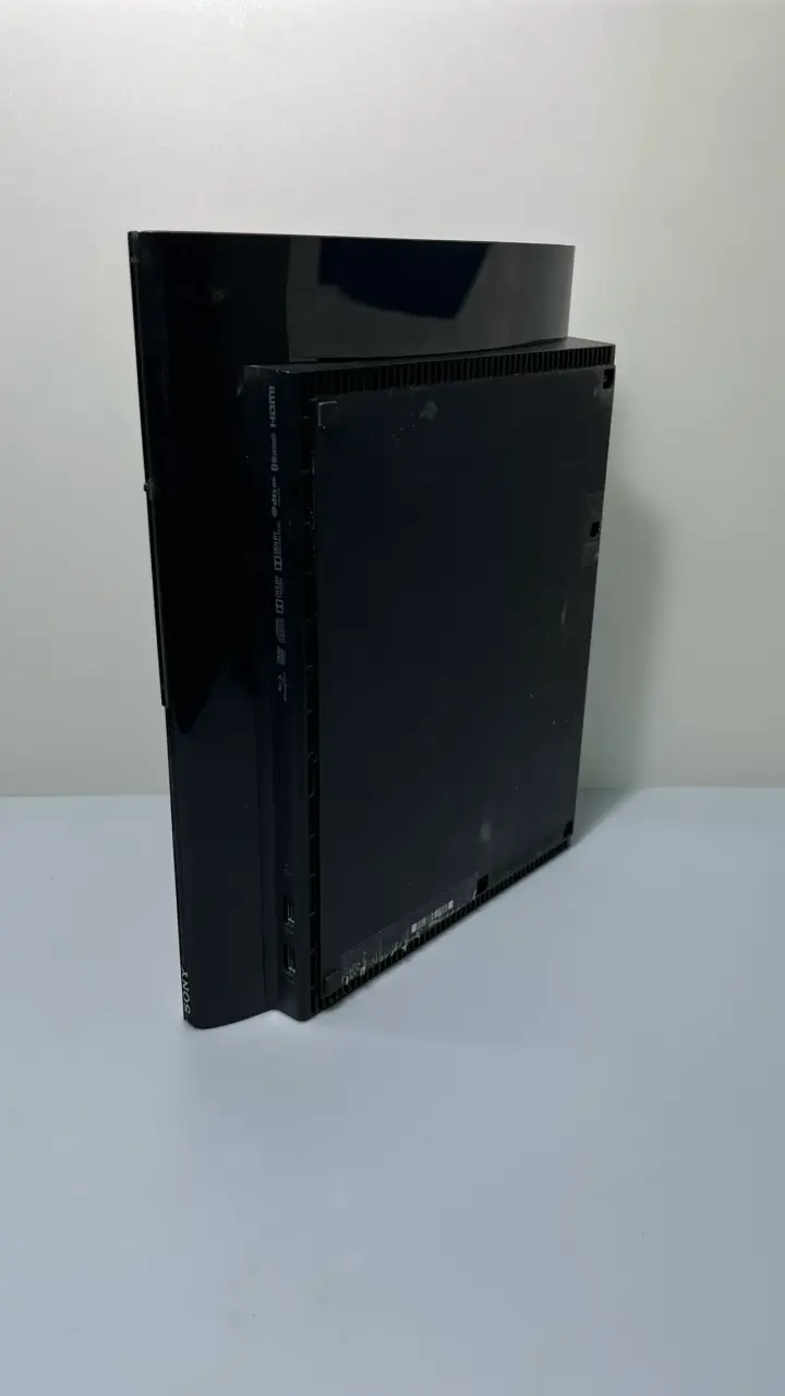 PlayStation 3 Super Slim 250GB + Juego - 3