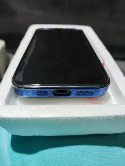 iPhone 13 azul - miniatura 3