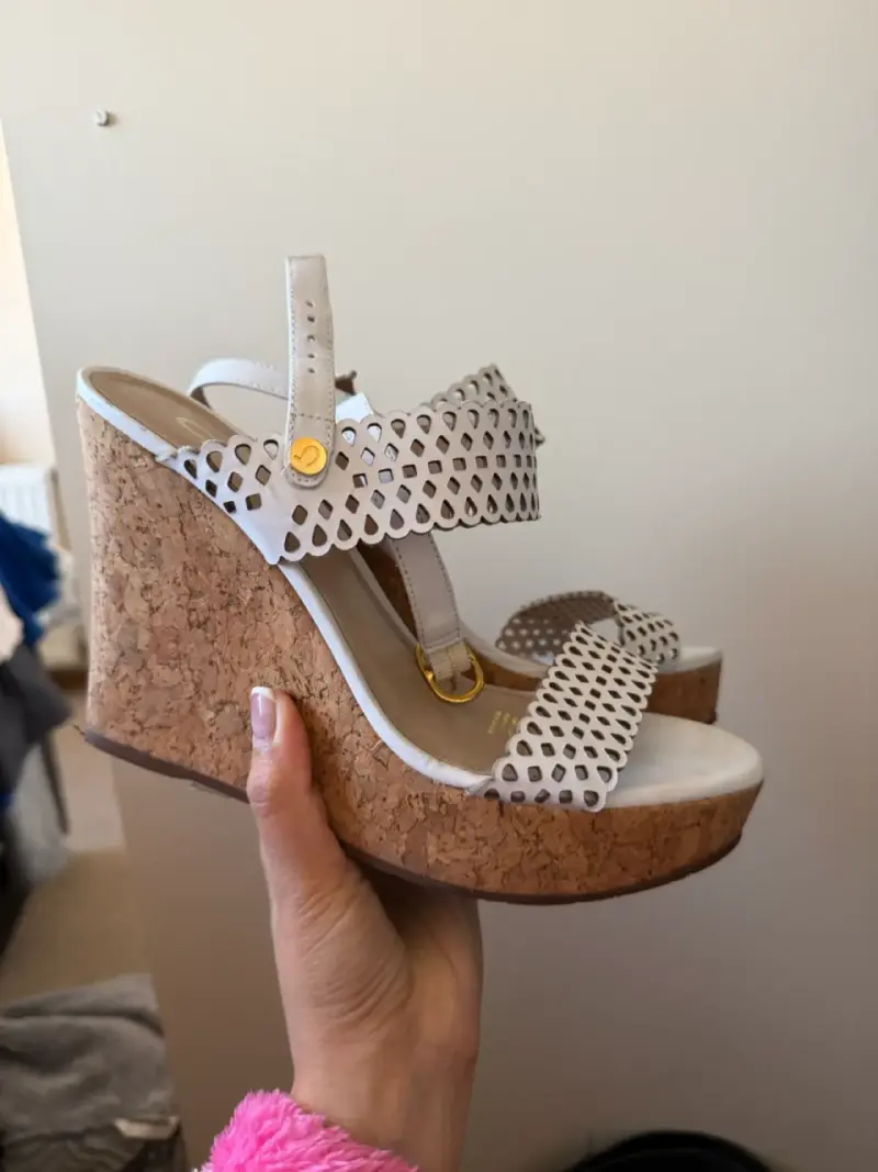Sandalias blancas con plataforma gacel - 2