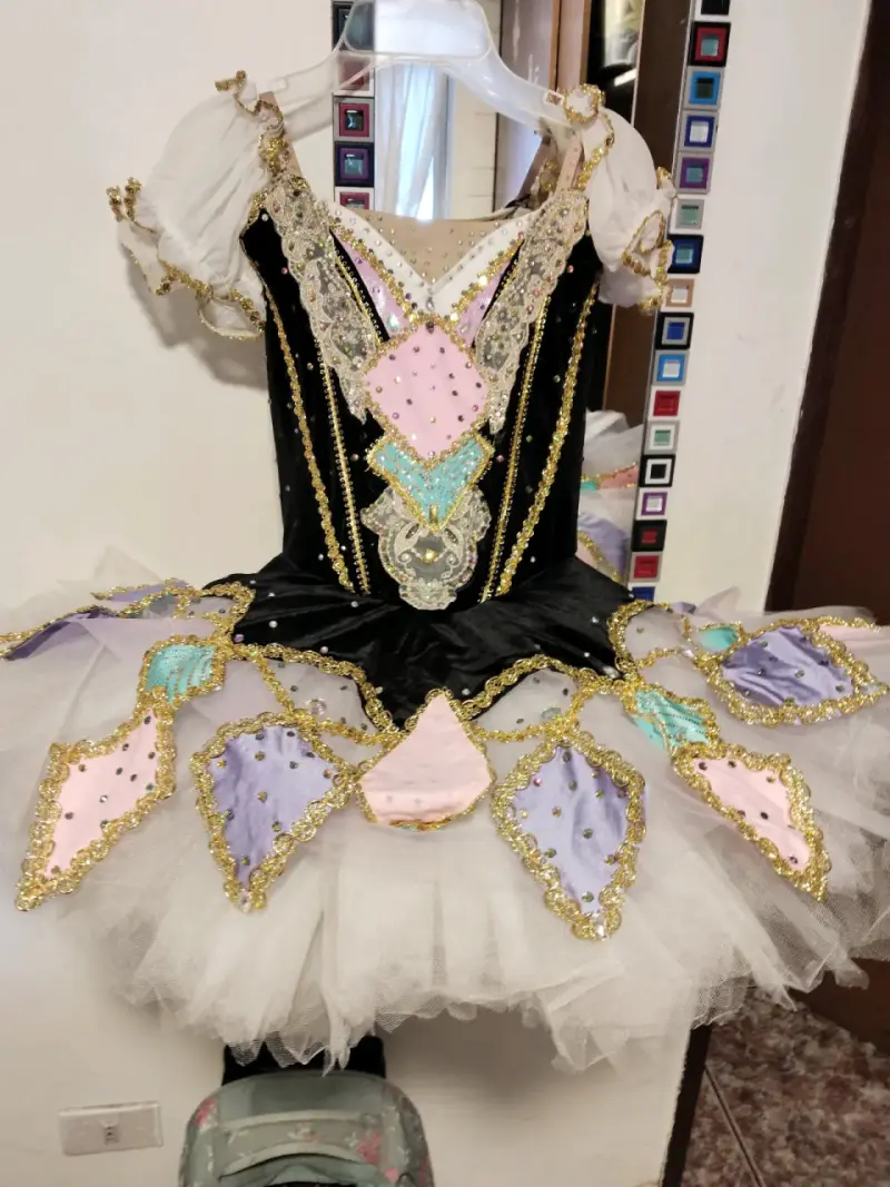 Vestido de ballet decorativo - 1