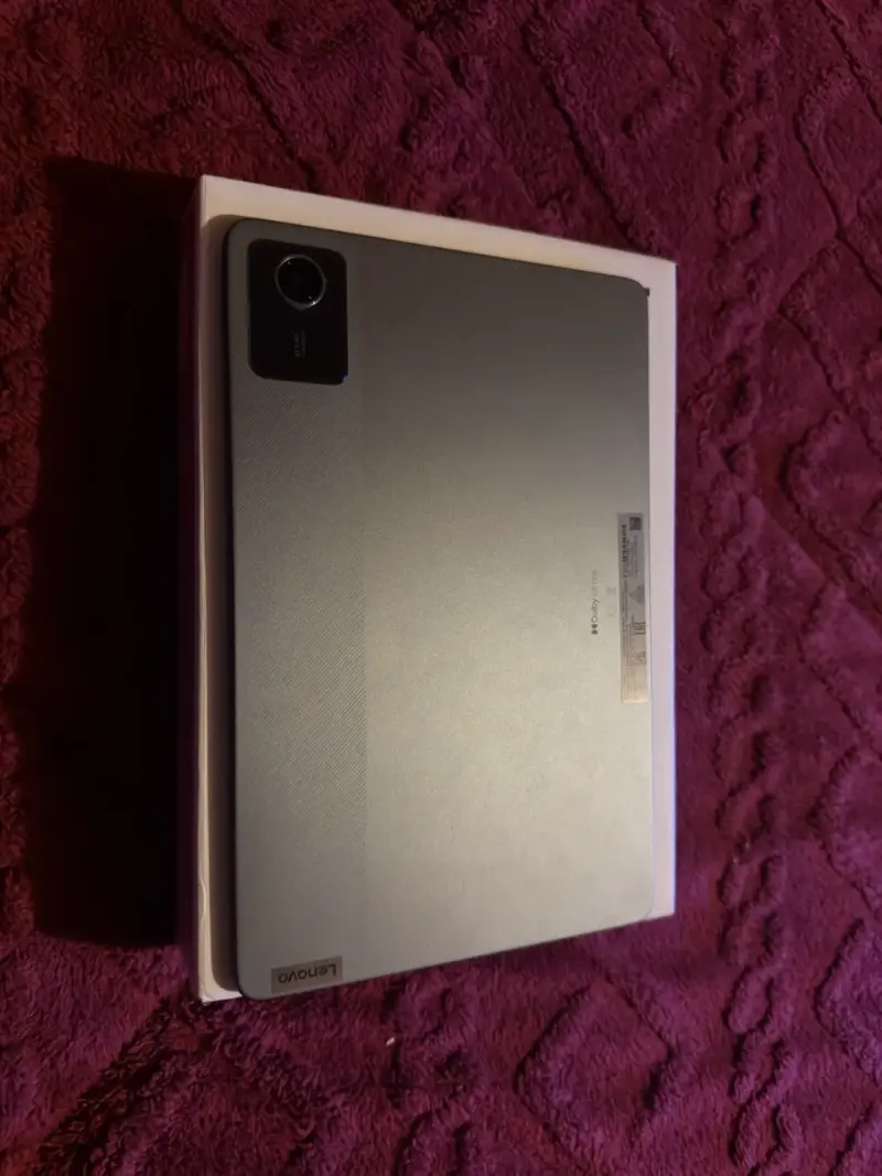 Tablet Lenovo Tab M11 con boleta nueva - 4