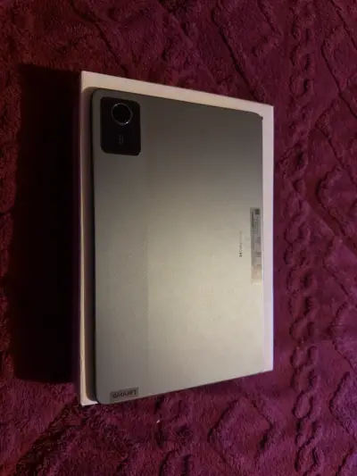 Tablet Lenovo Tab M11 con boleta nueva - miniatura 4
