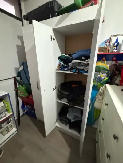 Clóset Armario blanco de cuatro puertas - miniatura 3