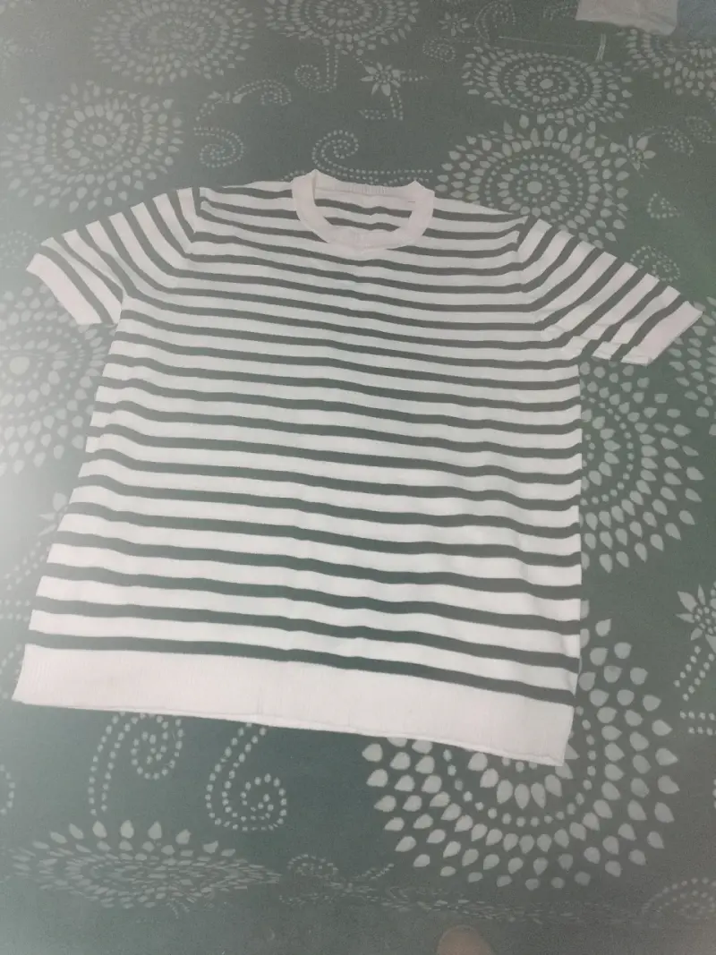 Polera rayada blanco y negro - 2
