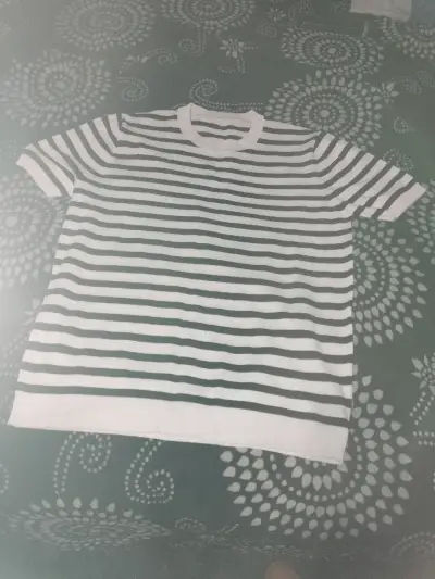 Polera rayada blanco y negro - miniatura 2