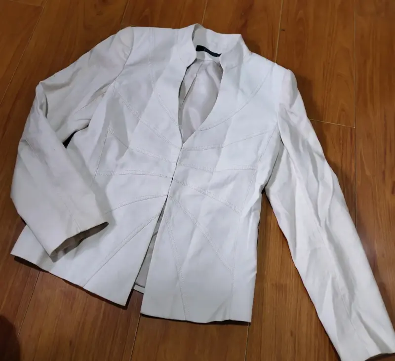 Chaqueta blanca elegante - 1