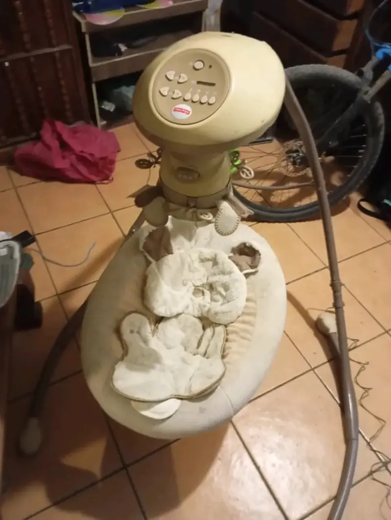 Columpio eléctrico para bebé - 2