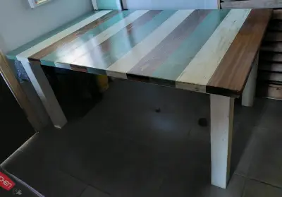 Mesa de comedor rústica - miniatura 1